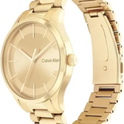 Calvin Klein Analogue Quartz Watch Review: a clean gold watch that looks good but feels light