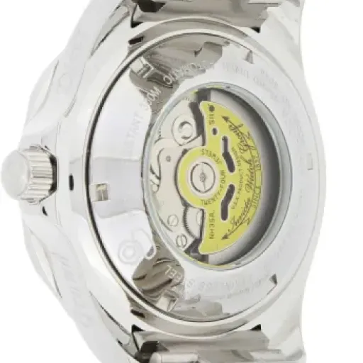Invicta Grand Diver 3044 Review: a big, heavy automatic diver that gives you a lot of watch for not much money