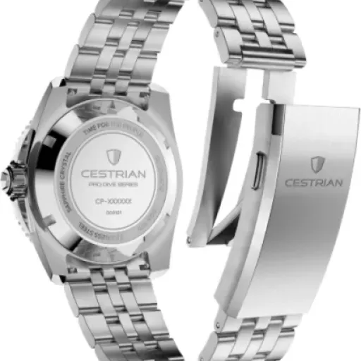 Cestrian Pro Dive 42mm Review: a spec-heavy dive watch from an unknown brand