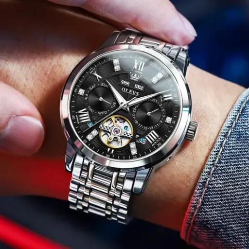 OLEVS 6701 Silver/Black Review: flashy automatic watch on a budget