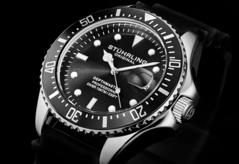 Stuhrling Original Men's Watch Dive Watch Silver 42 MM Case with Screw Down Crown Rubber Strap Water Resistant to 330 FT Black